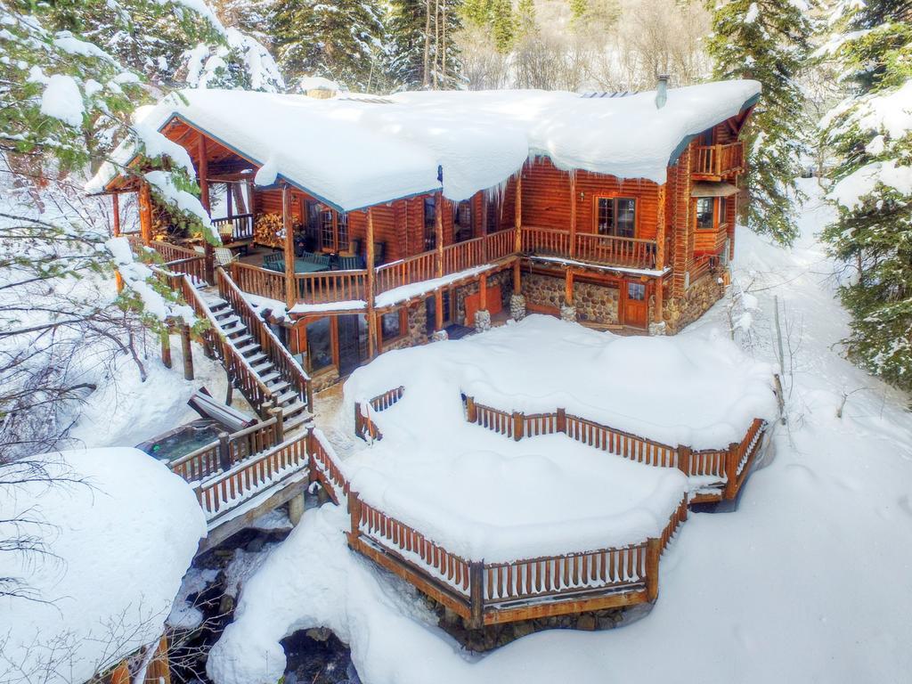 Log Cabin On The Stream Sundance, Utah Buitenkant foto